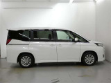 この度は、当社の展示車をご覧いただきまして、誠に有難うございます。自信をもってお勧めできる車となりますので、ごゆっくりご覧頂きたいと思います。