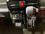 納車前にはプロのメカニックが、各部の点検を行います。ディーラーにしか出来ない品質、そしてサービスできっと満足していただけると思います!