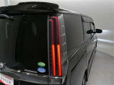 LEDテールライトです。省電力、高輝度のLEDは明るく照らすので夜間運転時の視認性を高めます。スタイリッシュな見た目で細かいところもこだわりたいあなたに!