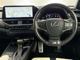 UX 250h Fスポーツ エモーショナル エクスプローラー 4WD 