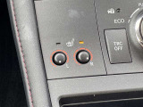 前席にはシートヒーターも完備されており、寒い時期も快適にお乗りいただけます♪