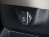 ◆12V電源ソケット◆スマートフォンの充電等にも便利な電源ソケット!使いやすい場所に装備されています。
