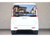 当店の展示車は、プロの業者にボディーの磨き、ルームクリーニングを依頼していますので、とてもきれいです!!ぜひ、見にいらしてください!