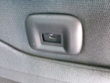 こちらに、後部座席のかたが使えるUSBポートがあります♪