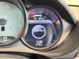 車両はすべて屋内にて保管しておりますので、綺麗な状態のお車をご覧いただけます。