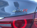 400Rエンブレムになります。