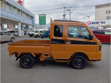 車体色はツールオレンジです!