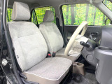 運転席シート廻りは使用感も少なく、良好な状態となっています。丁寧に使われていたことがよくわかりますね。