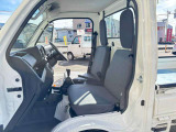 安心してお車のご検討が出来るように、ハンドル、シフトレバー、ドアノブ、インパネ等を除菌・抗菌処理を行っております。