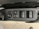 全車種、走行距離無制限の1年間無料保証付き!全国5000ケ所に及ぶトヨタサービス店舗の安心ネットワーク!*オプションで3年間延長保証にも変更可能です*