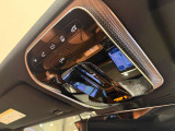 メルセデス・ベンツの定める厳しい基準をクリアしたお車のみをご案内させて頂きます。納車前整備はメーカー規定に基づき100項目以上にも及ぶ点検を熟練のメカニックによって行いご納車させて頂きます。