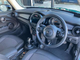 ハンドル操作がダイレクトにタイヤに伝わり、キビキビとした運転が楽しめます。
