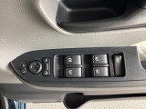運転席ドアスイッチ