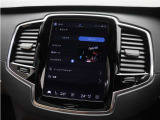 【Bowers&Wilkins】カスタマイズできる音響空間。車内で、自分だけの音響体験を。「ジャズクラブ」などお好みのシーンを選んで、まるでその場所にいるかのような臨場感を味わえます。
