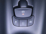 電動パーキングブレーキを装備しております。