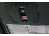 緊急通報ボタンが装備されています。ホンダコネクト対応。ご利用には、Honda Total Care プレミアムのご加入が必要です。