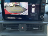 バックをするとき自動でリアの様子が映る『リアカメラ』付き!画面で確認しながらバックができますから安心ですね。でも、目視も大切ですよ!安全第一でお願いします!