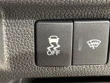 横滑り防止装置がついています。いざという時に安心ですね。