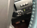 【クルーズコントロール】高速道路もラクラク走行。アクセルを離しても一定速度で走行ができ、長距離運転時の負担を軽減!加速・減速も簡単なスイッチ操作で調整できます。