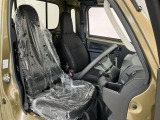 【運転席・助手席】内装ルームクリーニング済みです。しっかり綺麗にしていますので、是非、お確かめください。車に自信があるからこそ、是非一度ご来店頂き内外装も見てもらえると幸いです。