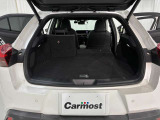 リヤシートは7対3で前倒出来ます。荷物の大きさによってアレンジでき便利ですね。