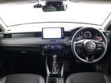 操作性の良いダッシュボードと運転席周り