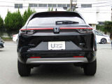 車庫入れが苦手な方も安心してください。バックカメラが付いています!