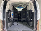 【シートアレンジ】3列目の後部座席を折りたたむと荷物を沢山載せることができます!