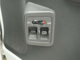 ◆パワーウィンドウスイッチ◆運転席から全席の窓の開閉操作を行うことが出来いつでも換気ができます!