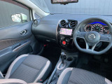 広々とした視界を体感できます。運転が楽しくなりますね。