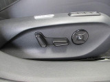 パワーシート機能付きのため前後高さ角度リクライニングを電動で調節できます☆微調整も効くため便利です!!