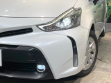 【LEDヘッドライト】悪天候や夜間走行時も良好な視界を確保し安心して運転できる高輝度LEDヘッドライトを装備!点灯速度が早く、消費電力も抑えられています。