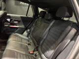 車両は屋内展示しておりますので天候に関係なくごゆっくりコンディションご確認頂けます。車両を倉庫へ保管している場合が御座いますのでご来店前に在庫確認頂けると幸いです。TEL072-784-8800