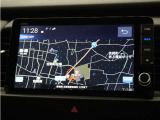 純正9インチHondaCONNECTナビ(LXM-242ZFNi)&バックカメラが装備されているので、普段の使い勝手もロングドライブも快適です。