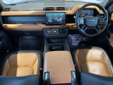 ディフェンダー 110 X ダイナミック HSE 3.0L D300 ディーゼル 4WD 
