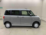 軽自動車、小型車を中心に常時300台展示車を御用意させて頂いております