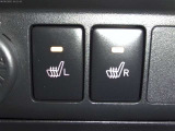 運転席・助手席あたたかシートヒーター付です☆冬場はヒーターの為のエンジン始動を抑えられるので低燃費につながります☆