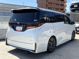 パノラミックビューモニター搭載です☆死角になる部分の確認もでき駐車時等でよりサポートしてくれます。
