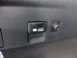 AC100Vのアウトレットが付いています。大容量1500Wまでの大容量で多種の家電品が使用できます。