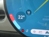雰囲気のあるインパネ周りです。各スイッチも操作しやすい配慮がなされております。