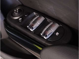 ★他府県の御客様も大歓迎!☆お勧めの1台!早い者勝ちです!☆車両詳細はMINI NEXT箕面店迄!★