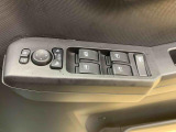 第三者機関の検査員が検査を行った上で発行する「車両状態証明書」付き。クルマの状態を細部までチェックし、わかりやすく表示しているので、安心&納得してご購入いただくことができます。