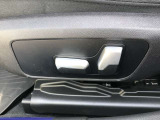車両の詳細、ご質問につきましては、営業スタッフまでお気軽にご連絡下さいませ。遠方のお客様には実車の詳細動画送信も承ります。お問合せをお待ち致しております。