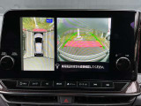 上空から見下ろしているかのように駐車できるアラウンドビューモニター。車庫入れや縦列駐車に役立ちます。