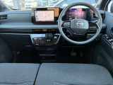 視界も広くゆったりとしているので、どなたでも運転しやすい車になっています!.