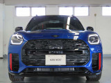 フロントフェイスはMINIアイコンとして永らく愛されるデザイン性の良さと、ブランドの魅力を感じる事ができます。