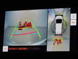 バックガイドモニターを装備しています、車庫入れもラクラクです。パノラミックビューモニターを搭載しています、上からの画像も表示されます。