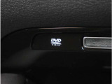 【DVD】DVD再生可能です。お好きな映画、ドラマ、アニメを車内でお楽しみください。