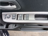 運転席窓操作部スイッチの画像です。