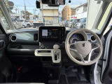 シンプルなインパネは、運転のしやすさに繋がります。